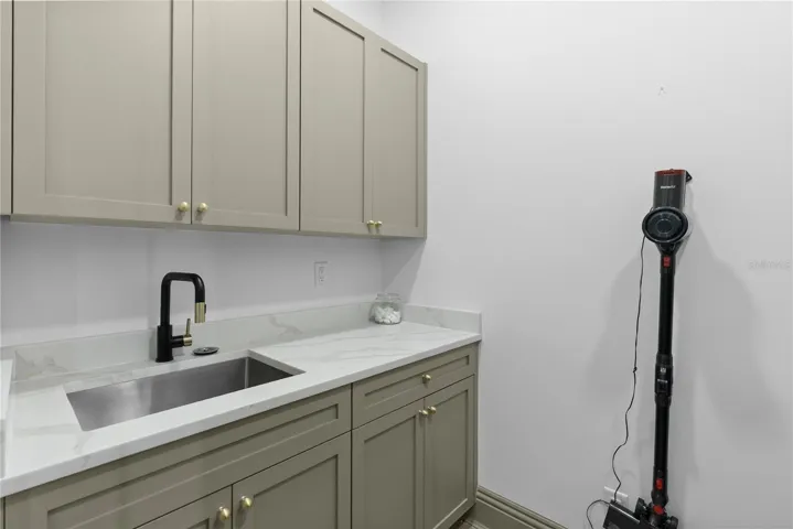 417 W Ross Ave #2, Tampa, FL 33602