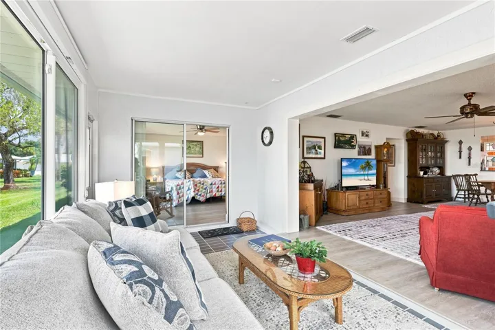 4208 Center Pointe Ln #27, Sarasota, FL 34233