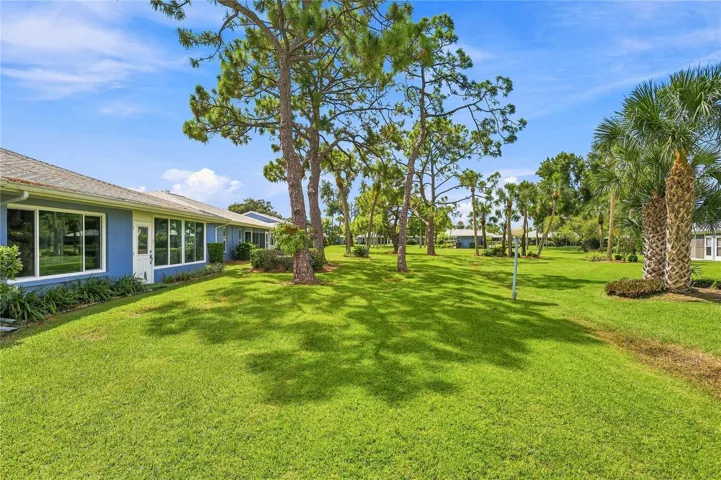 4208 Center Pointe Ln #27, Sarasota, FL 34233