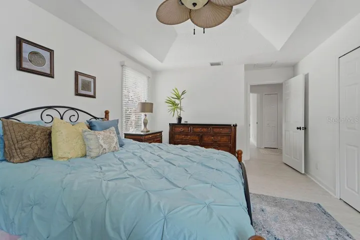 8074 Murano Cir, Palm Beach Gardens, FL 33418