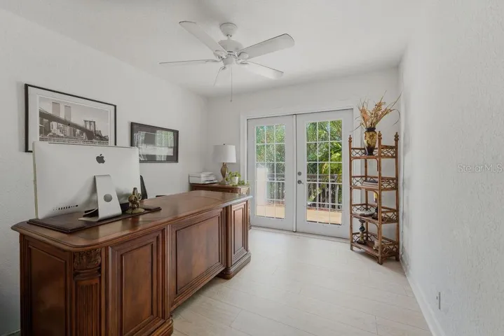 8074 Murano Cir, Palm Beach Gardens, FL 33418
