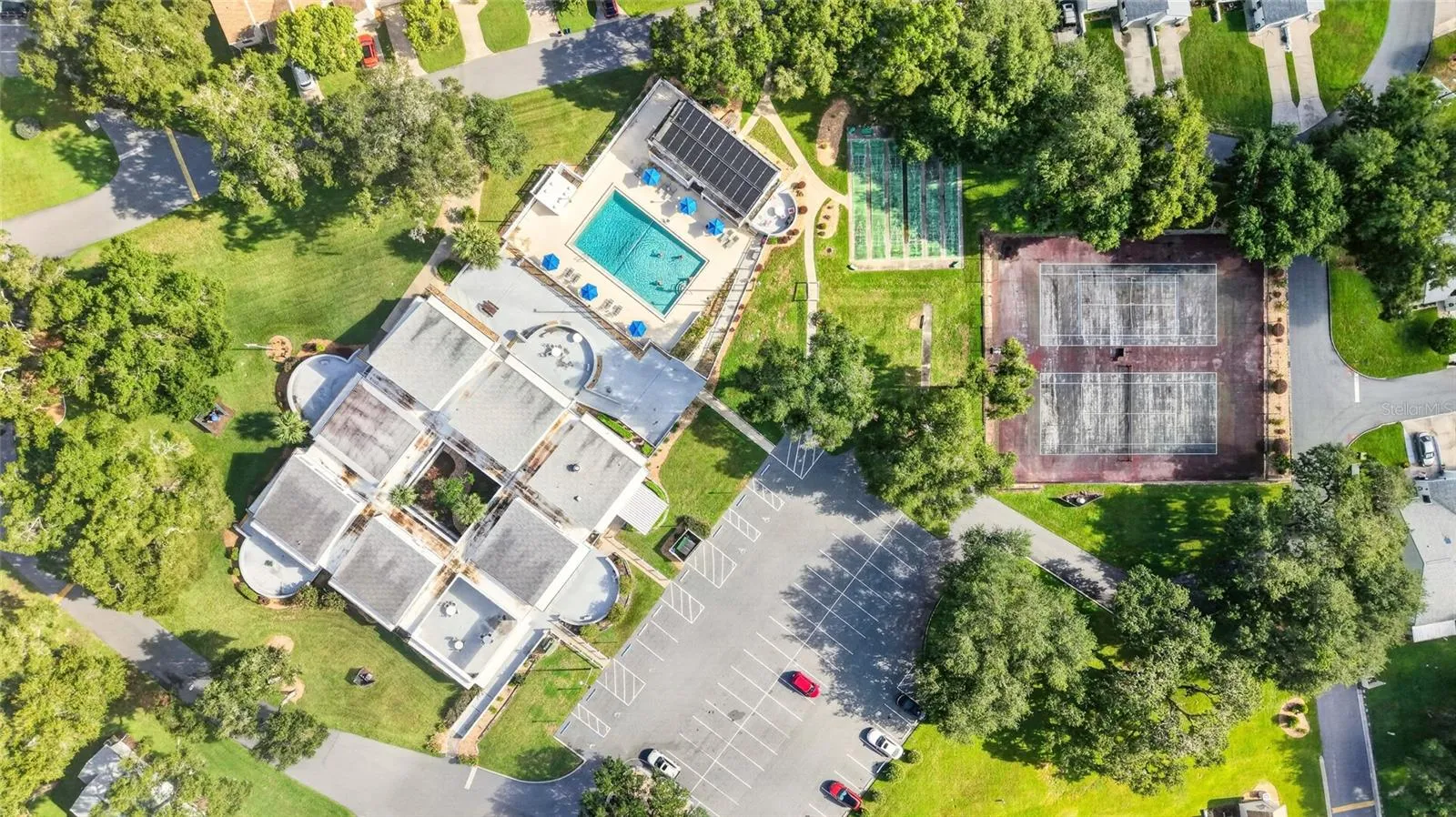 NEIGHBORHOOD AMENITIES