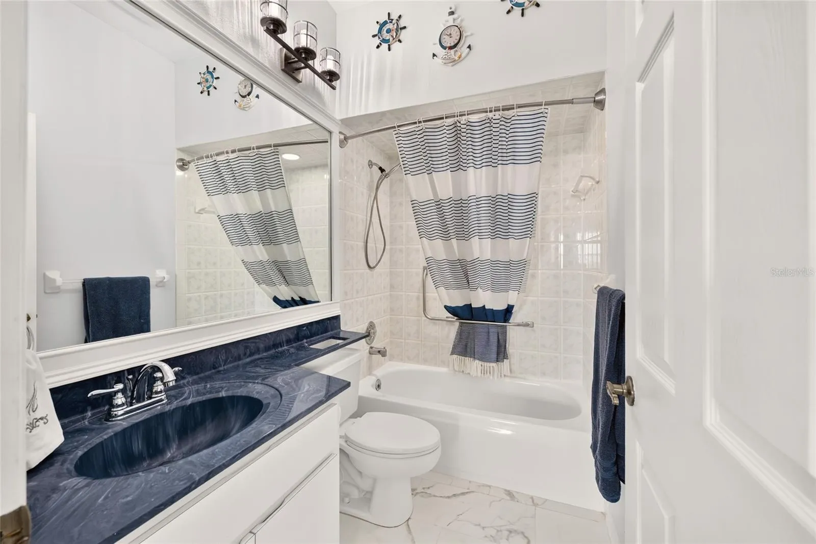 GUEST BATH