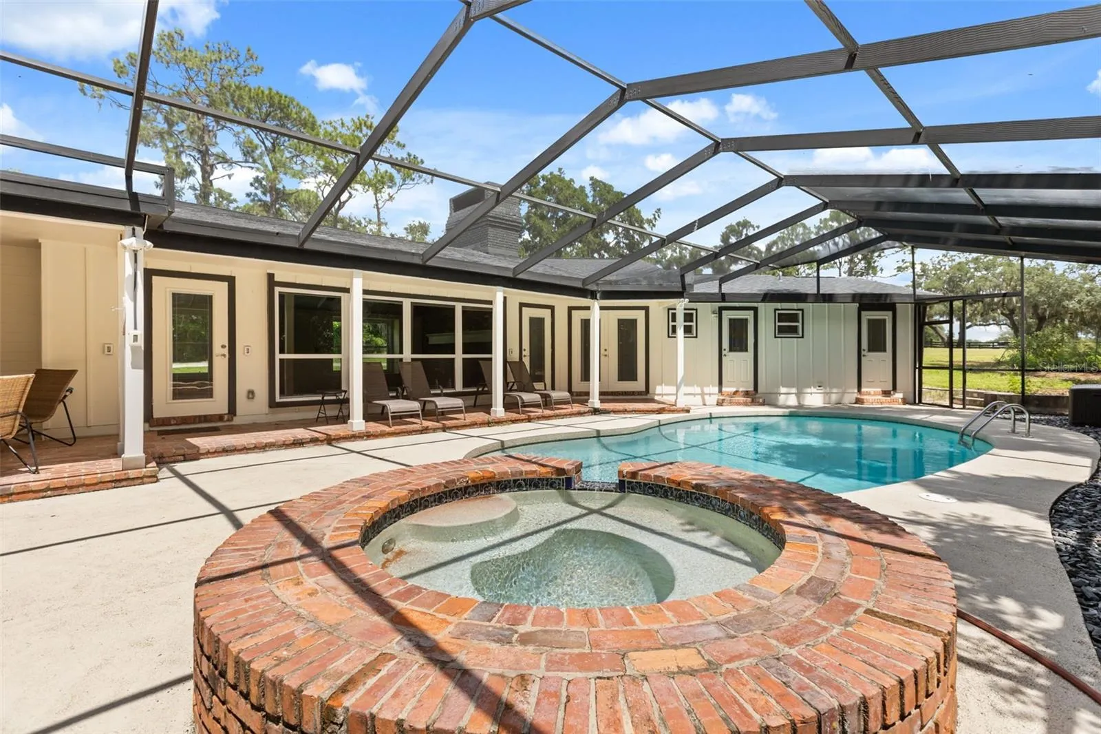 Lanai, pool & spa