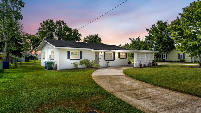 1668 Roselawn St Sw, Winter Haven, FL 33880