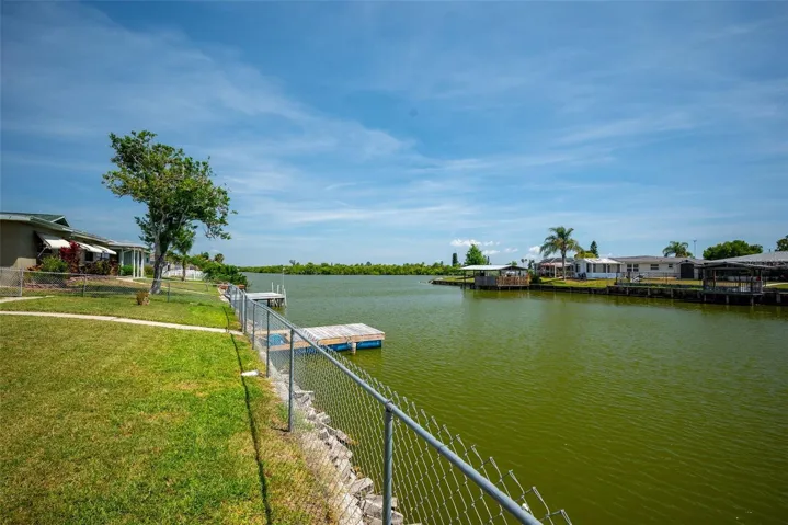 3132 Jackson Dr, Holiday, FL 34691