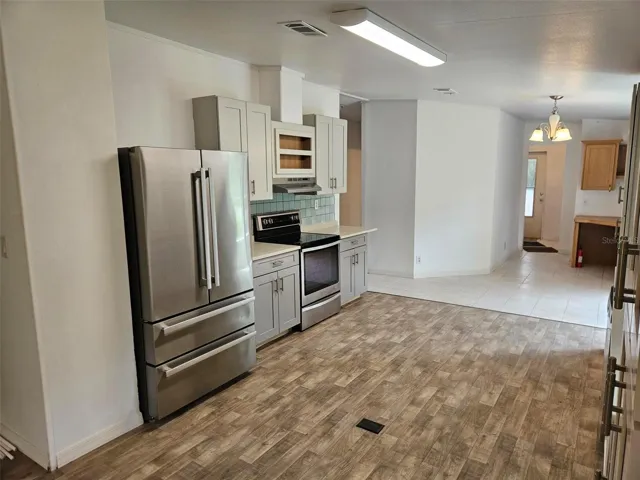 3050 Cr 418, Lake Panasoffkee, FL 33538