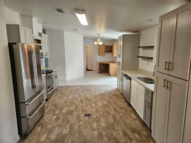 3050 Cr 418, Lake Panasoffkee, FL 33538