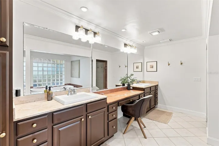 505 Oak Ln, Maitland, FL 32751