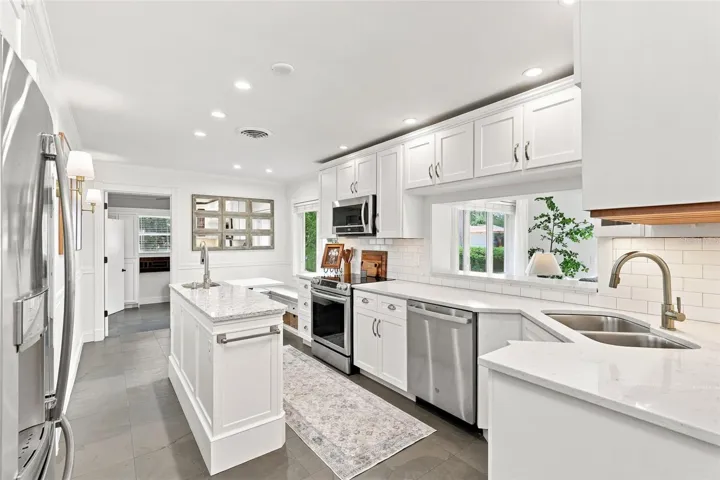 505 Oak Ln, Maitland, FL 32751