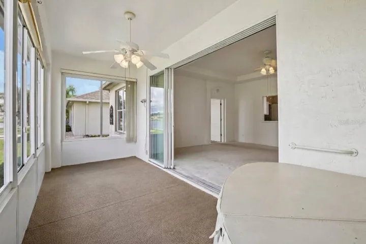 1104 Villeroy Dr, Sun City Center, FL 33573