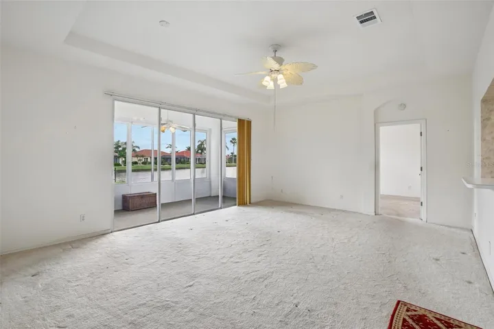 1104 Villeroy Dr, Sun City Center, FL 33573
