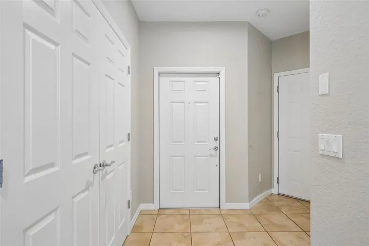 8337 Bella Vida Cir, Davenport, FL 33896