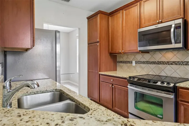 8337 Bella Vida Cir, Davenport, FL 33896