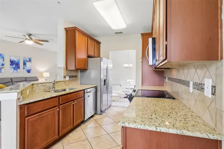 8337 Bella Vida Cir, Davenport, FL 33896