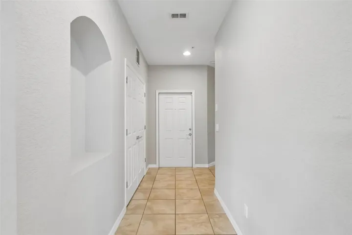 8337 Bella Vida Cir, Davenport, FL 33896