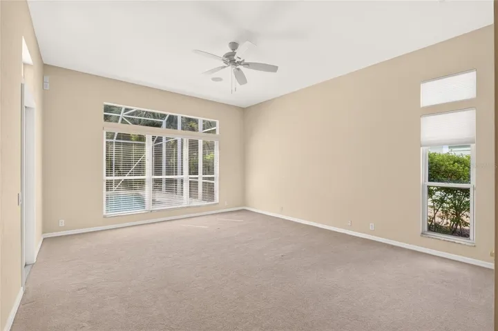 9325 Sw 35th Ln, Gainesville, FL 32608