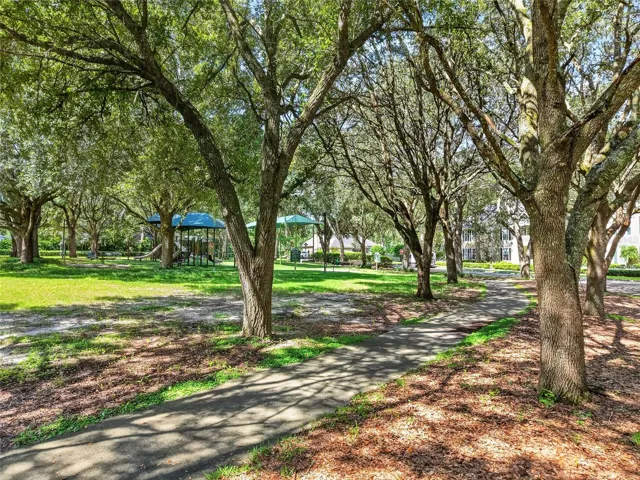 9325 Sw 35th Ln, Gainesville, FL 32608