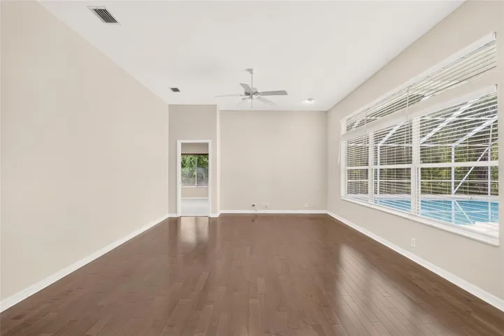 9325 Sw 35th Ln, Gainesville, FL 32608