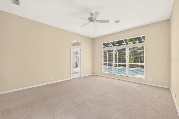 9325 Sw 35th Ln, Gainesville, FL 32608