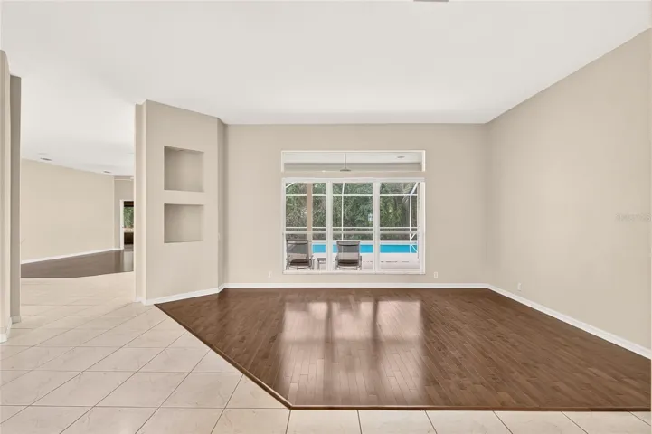 9325 Sw 35th Ln, Gainesville, FL 32608