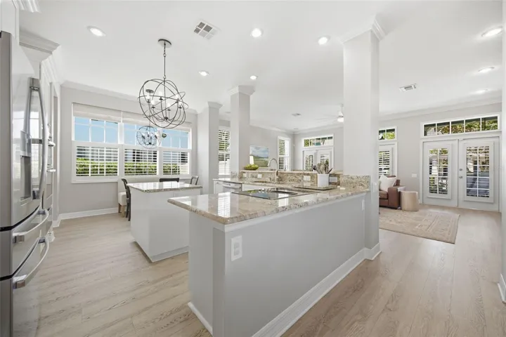 10438 Green Links Dr, Tampa, FL 33626