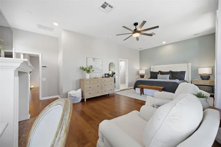 10438 Green Links Dr, Tampa, FL 33626