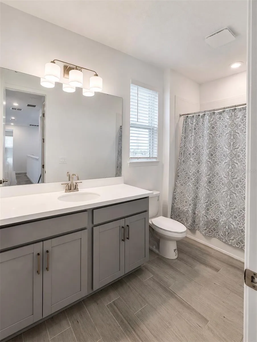 2nd Full Bath 2nd FL
