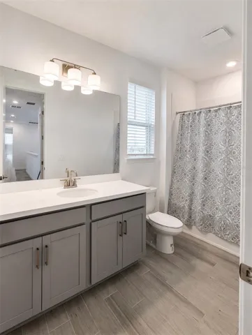 2nd Full Bath 2nd FL