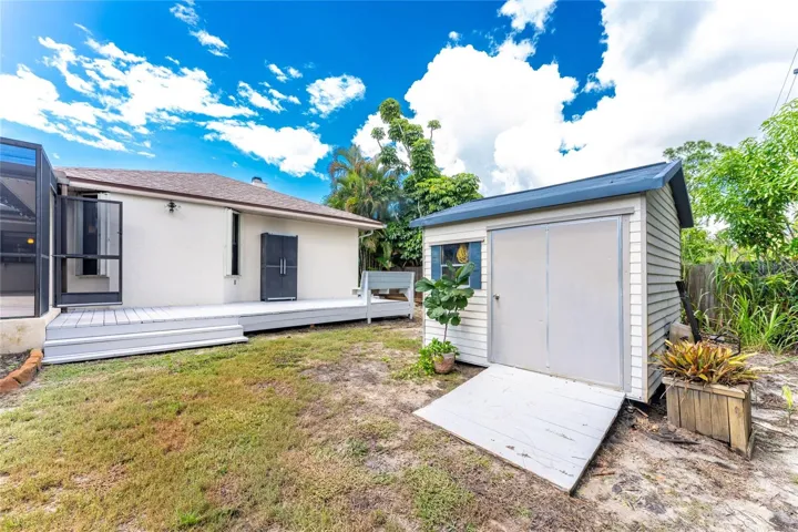 1087 Bay Harbor Dr, Englewood, FL 34224