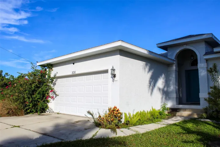 206 Antilla Dr, Rotonda West, FL 33947
