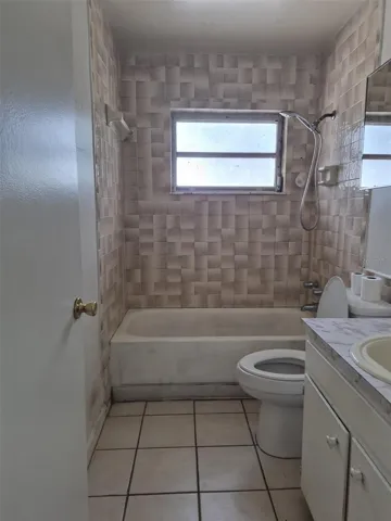 1230 Rowell St, Auburndale, FL 33823