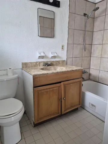 1230 Rowell St, Auburndale, FL 33823