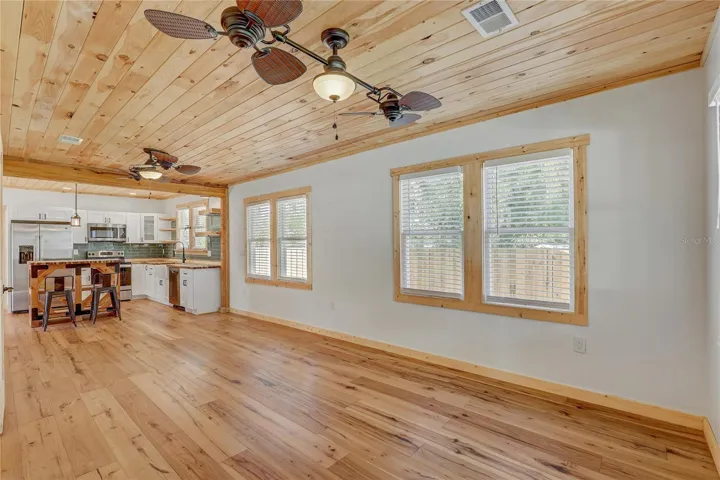 126 W North St, Tampa, FL 33604