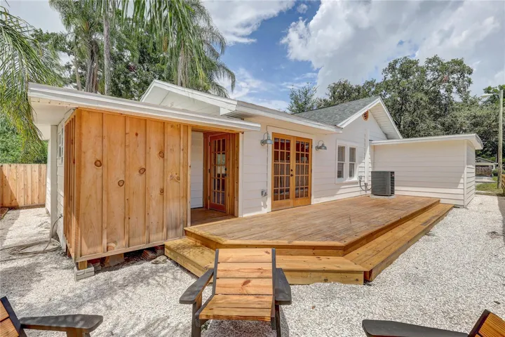 126 W North St, Tampa, FL 33604