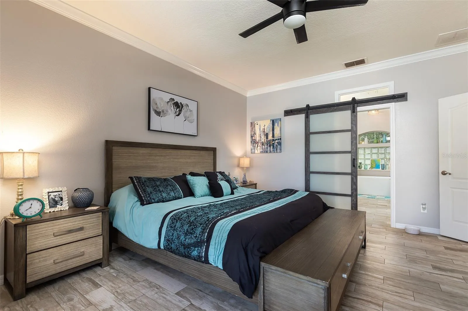 Primary Suite - Bedroom - 5308 Chiswick