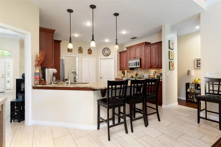 Kitchen - 5308 Chiswick