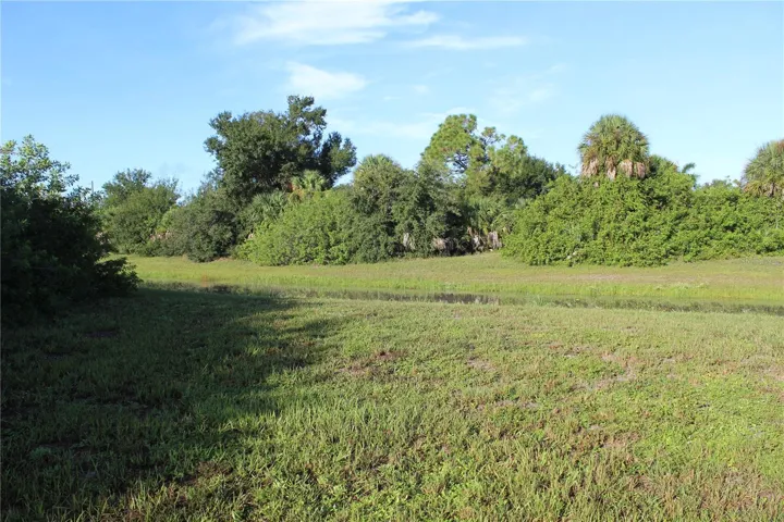 204 Antilla Dr, Rotonda West, FL 33947