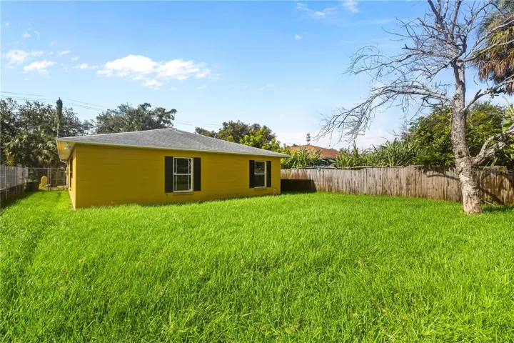 2612 E 9th Ave, Tampa, FL 33605