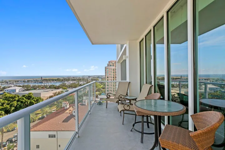 176 4th Ave Ne #1002, St Petersburg, FL 33701