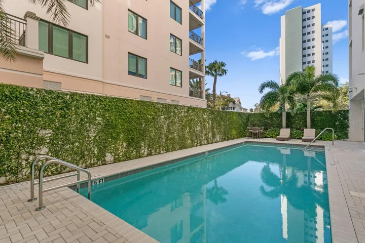 176 4th Ave Ne #1002, St Petersburg, FL 33701