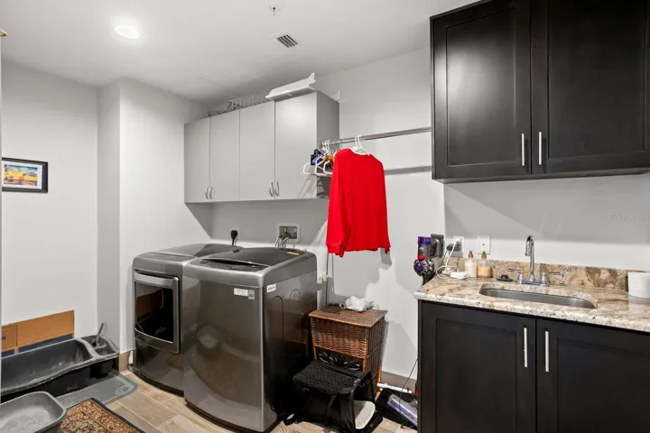 176 4th Ave Ne #1002, St Petersburg, FL 33701