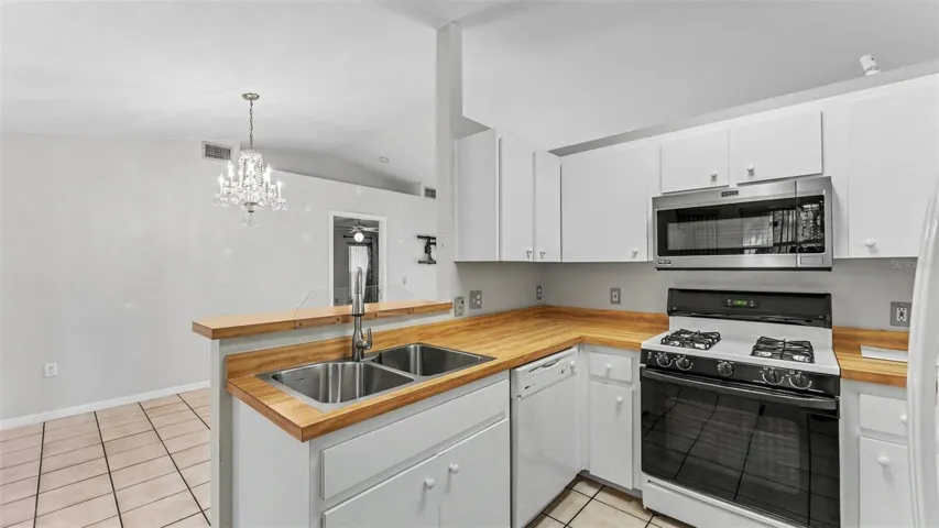 5835 Daughtery Downs Loop, Lakeland, FL 33809
