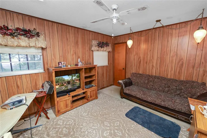 4105 Glen Rd, Lakeland, FL 33810
