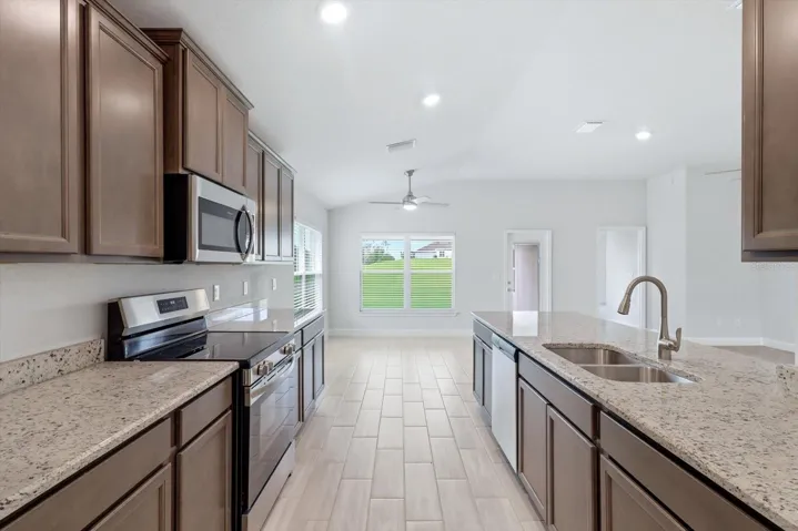 336 W Rexford Dr, Beverly Hills, FL 34465