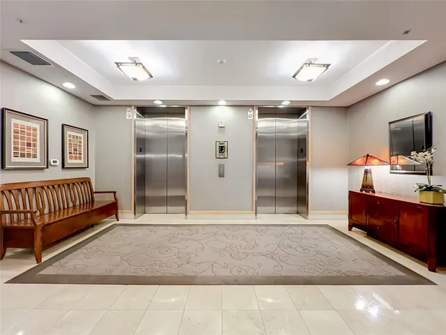 2305 Edgewater Dr #1610, Orlando, FL 32804