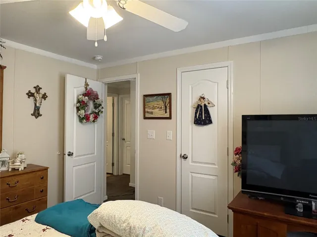7310 Riverview Dr, Riverview, FL 33578