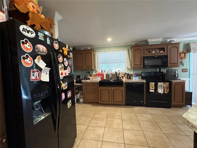 7310 Riverview Dr, Riverview, FL 33578