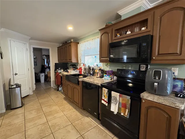 7310 Riverview Dr, Riverview, FL 33578