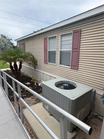 7310 Riverview Dr, Riverview, FL 33578